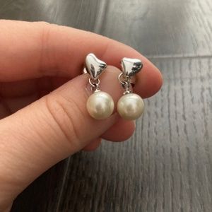 Beautiful Glass pearl earrings